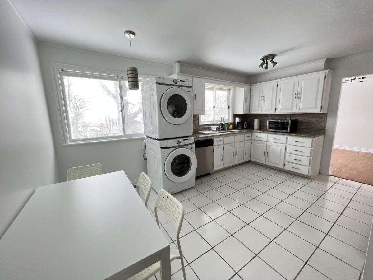 Letitia Heights !C Quiet And Modern Private Bedroom With Shared Bathroom Barrie Exterior foto